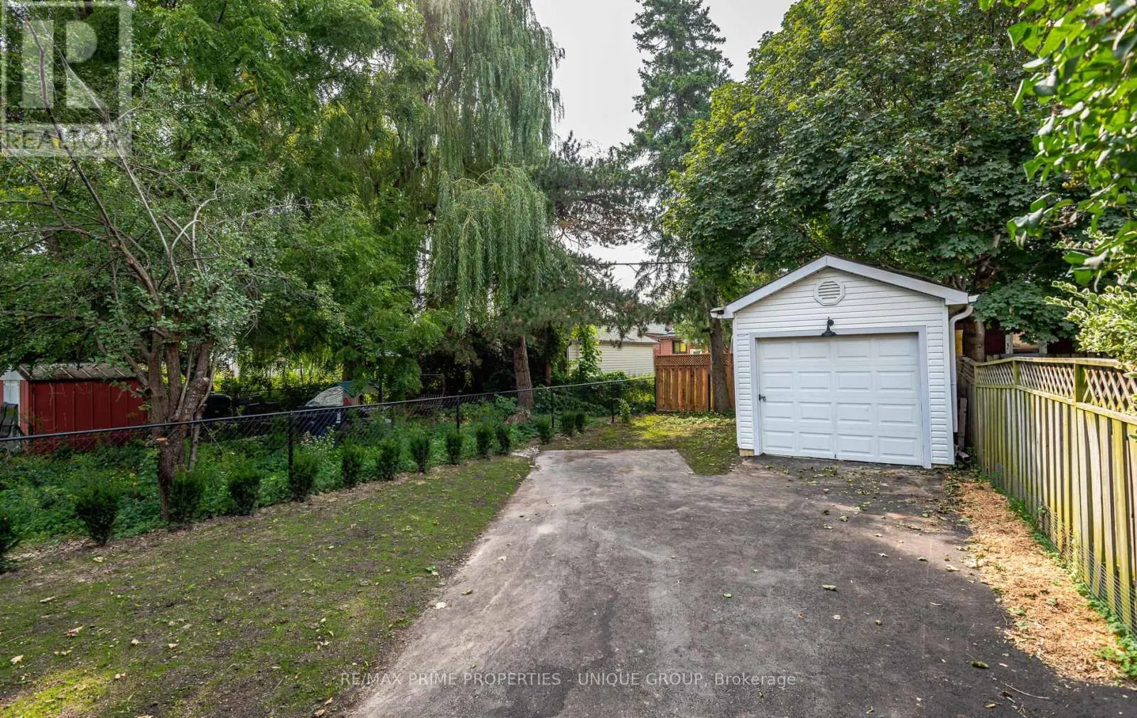 2 - 45 ASTORIA AVENUE