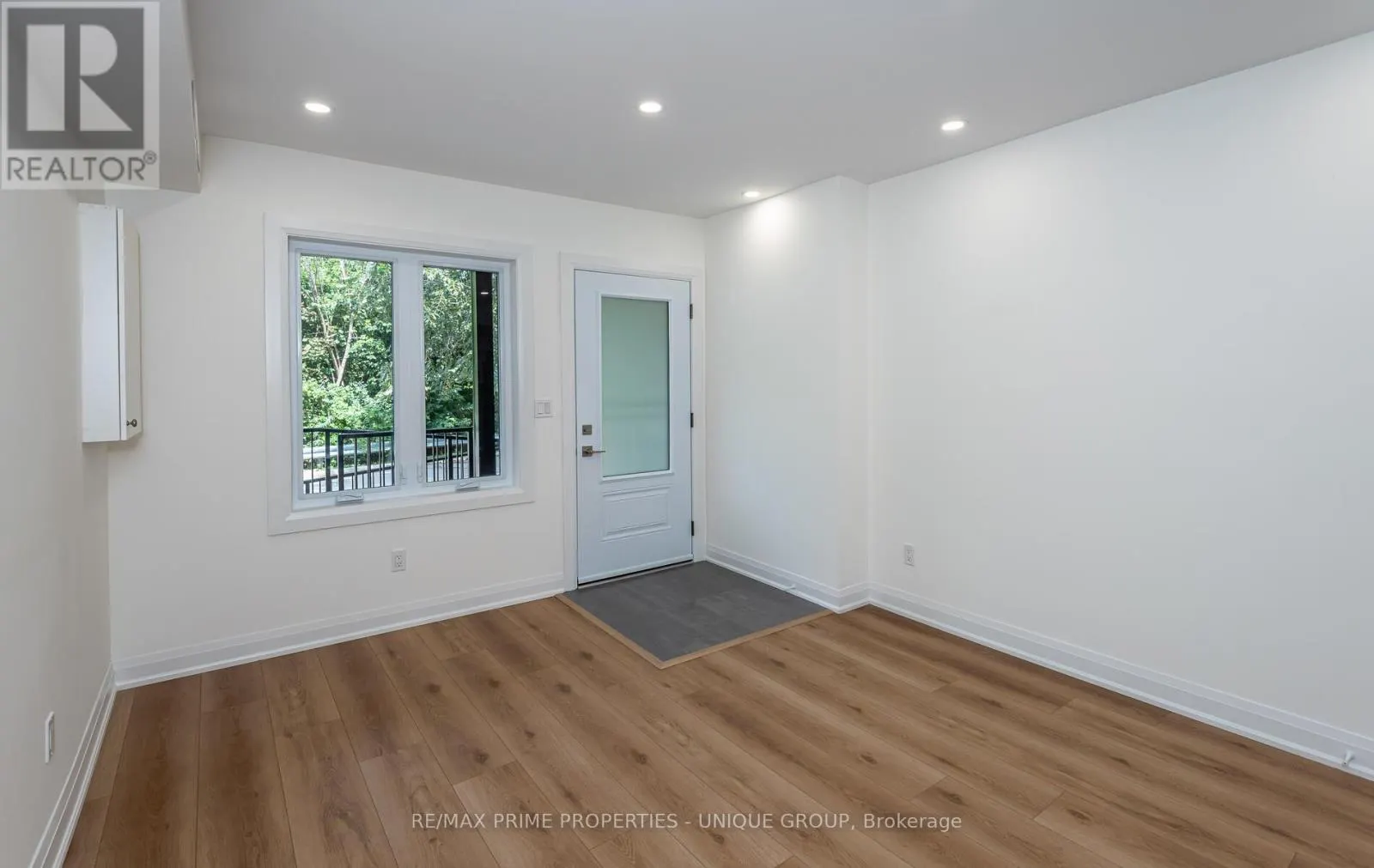 2 - 45 ASTORIA AVENUE