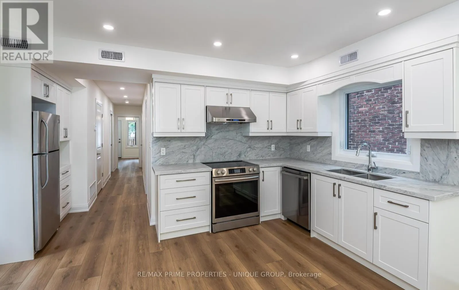 2 - 45 ASTORIA AVENUE