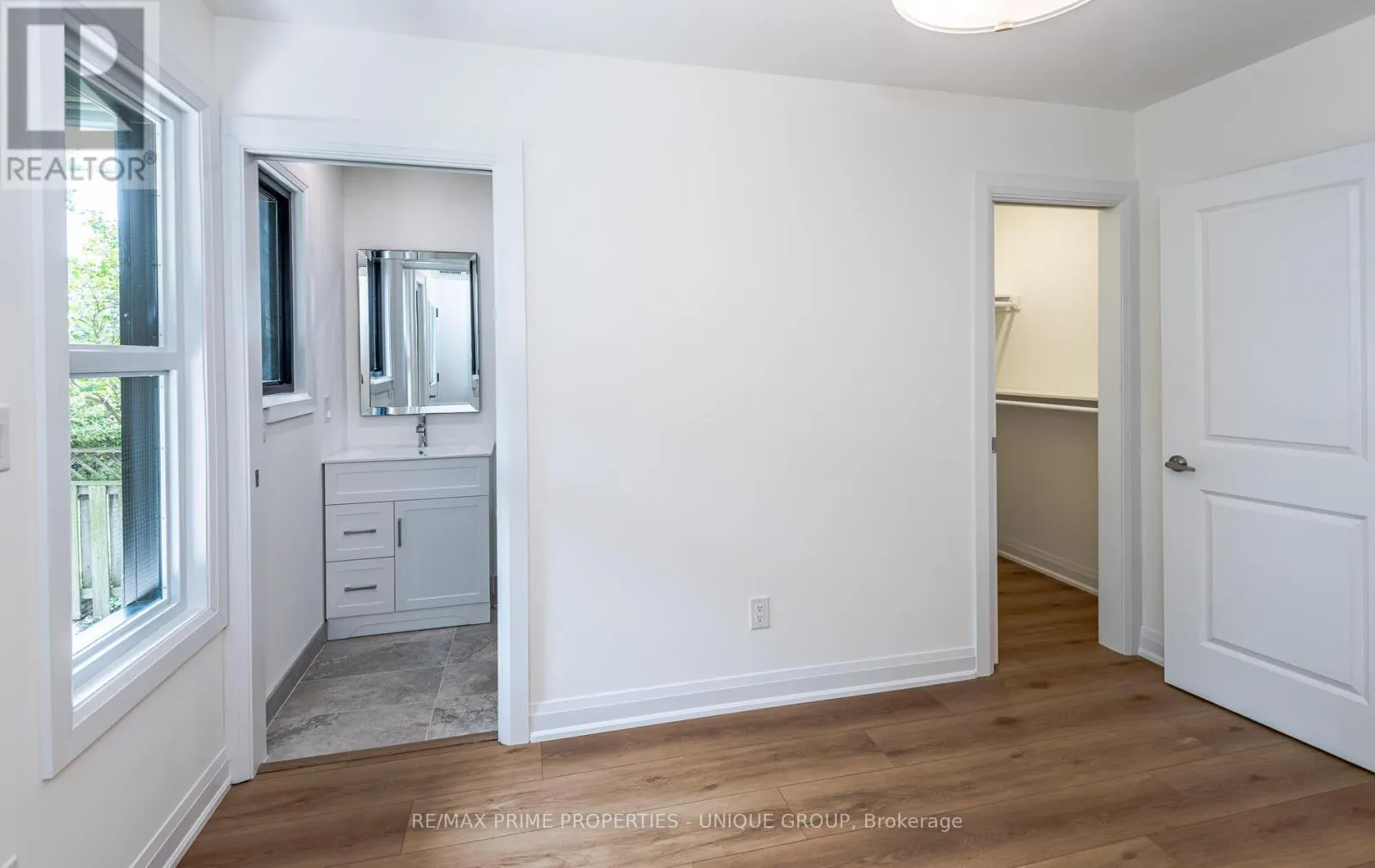 2 - 45 ASTORIA AVENUE