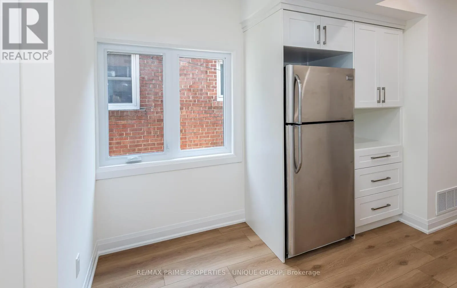 2 - 45 ASTORIA AVENUE