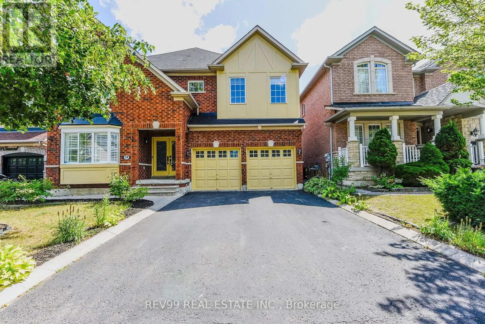 39 BONISTEL CRESCENT