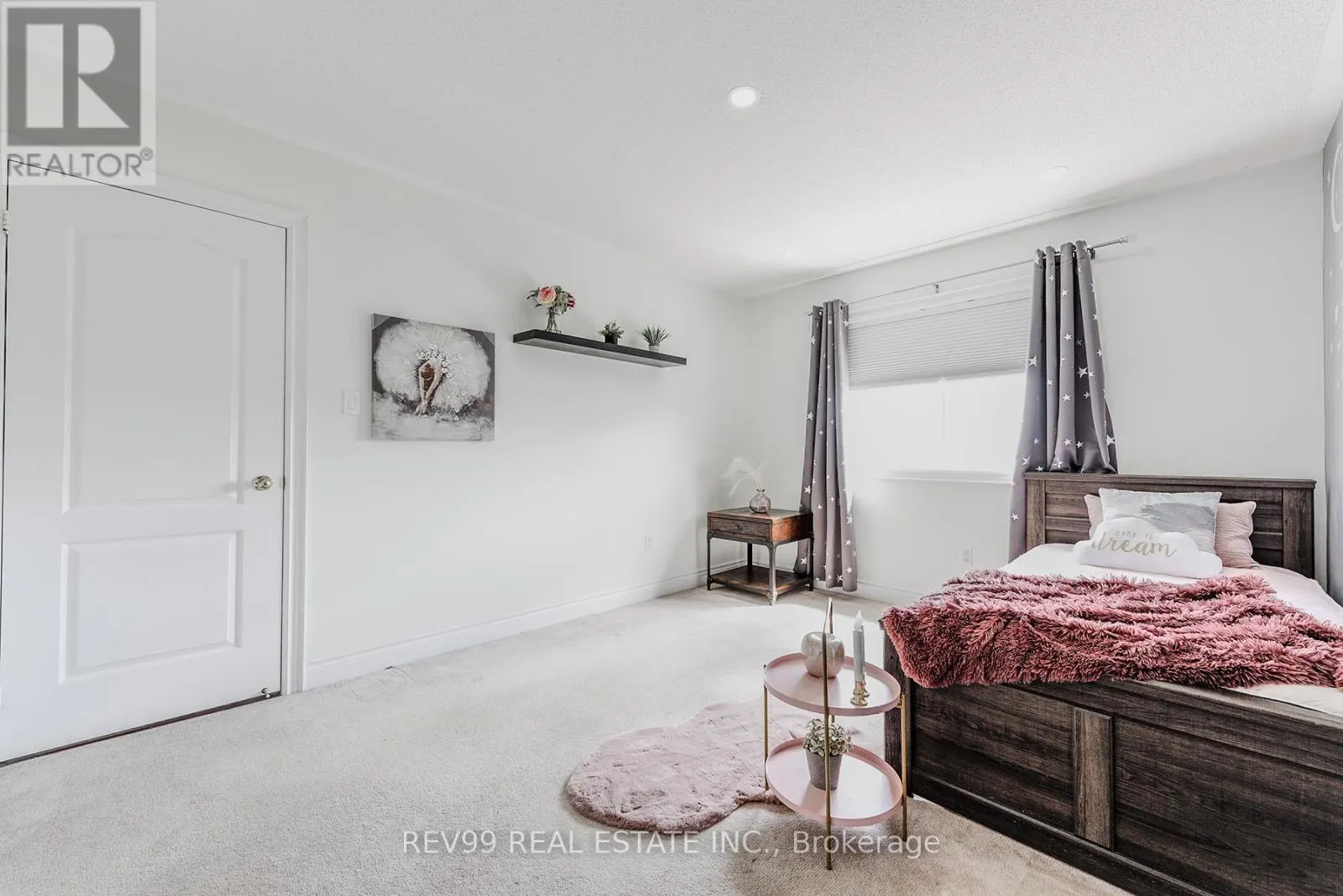 39 BONISTEL CRESCENT