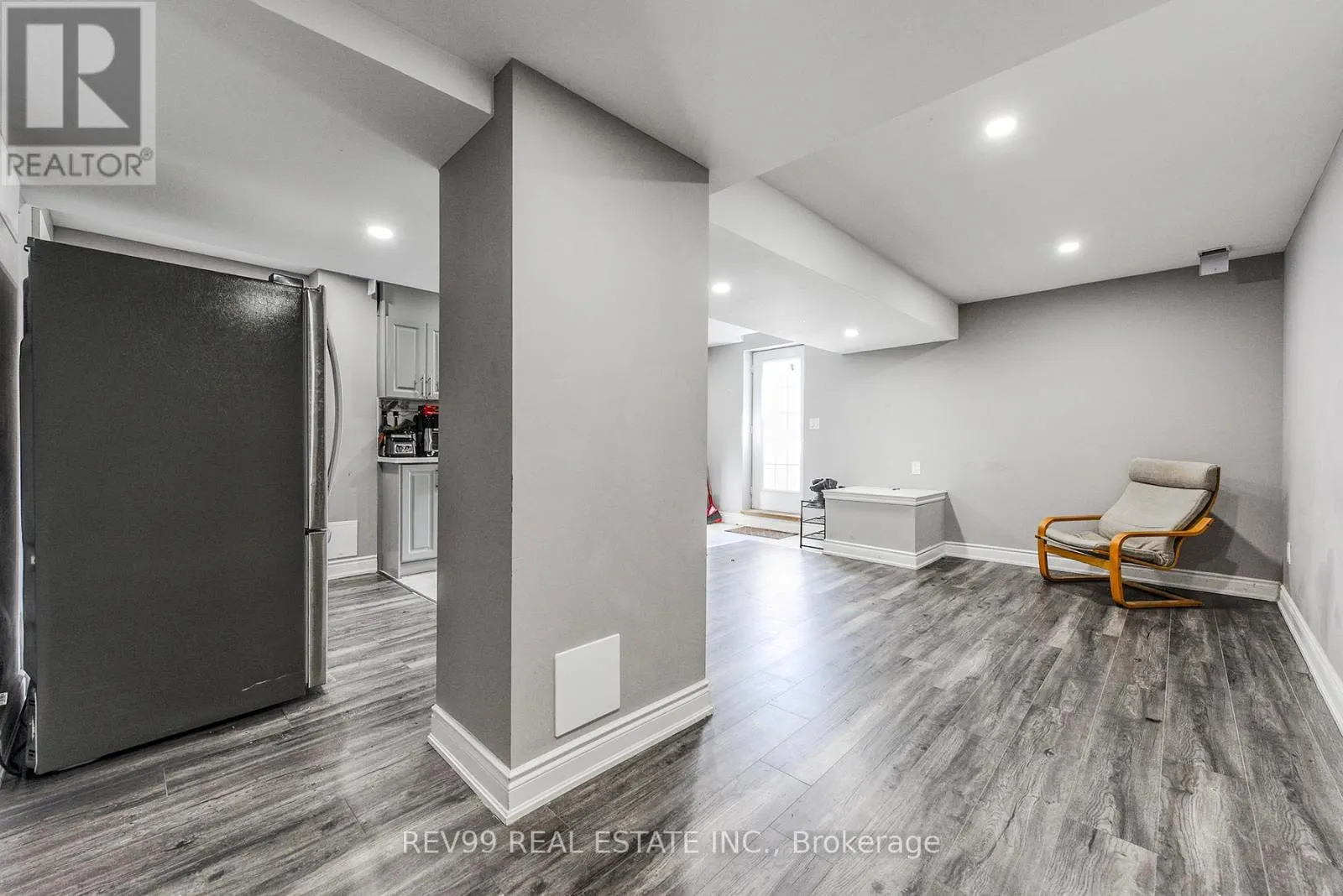 39 BONISTEL CRESCENT