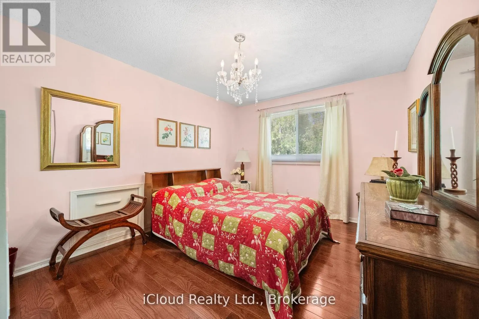 1 CARNFORTH DRIVE