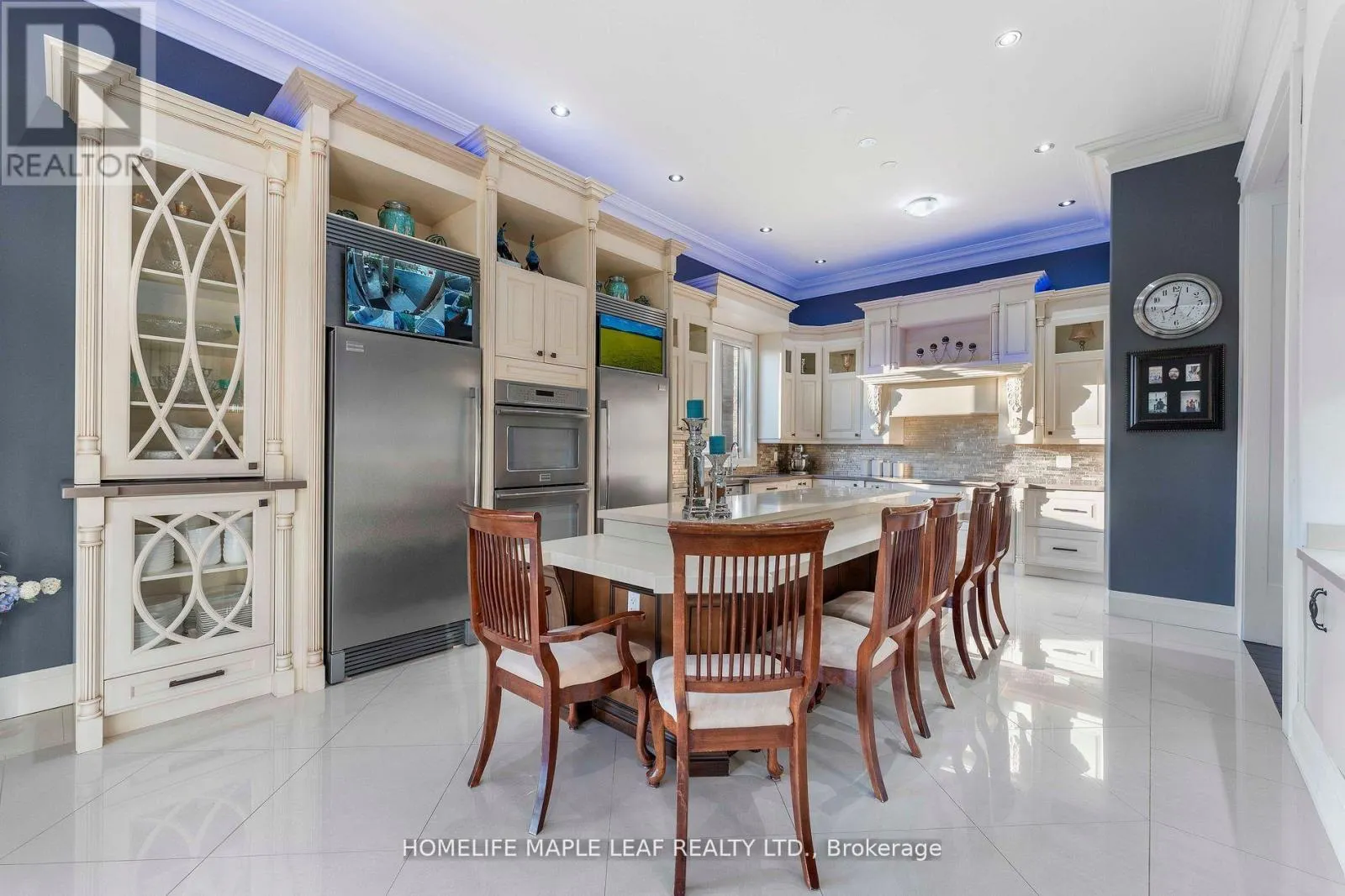 7588 REDSTONE ROAD