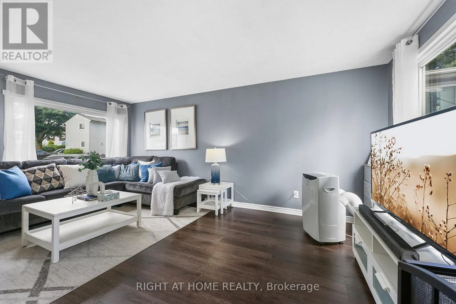 23 HUNTINGWOOD CRESCENT