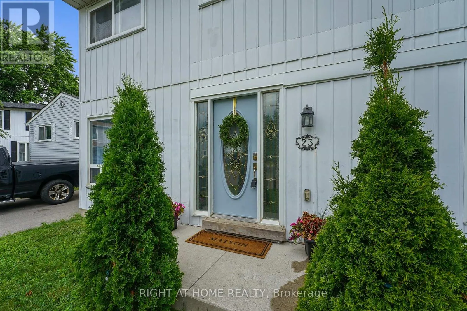 23 HUNTINGWOOD CRESCENT