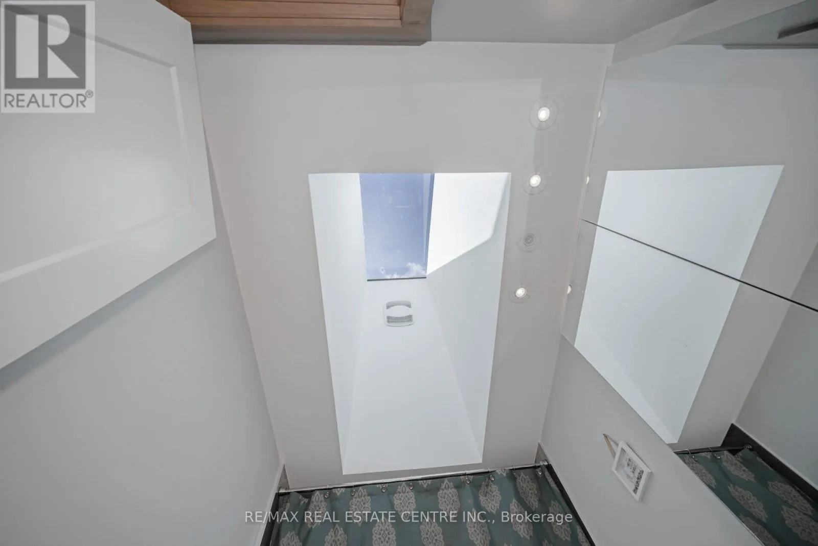 2536 BARCELLA CRESCENT