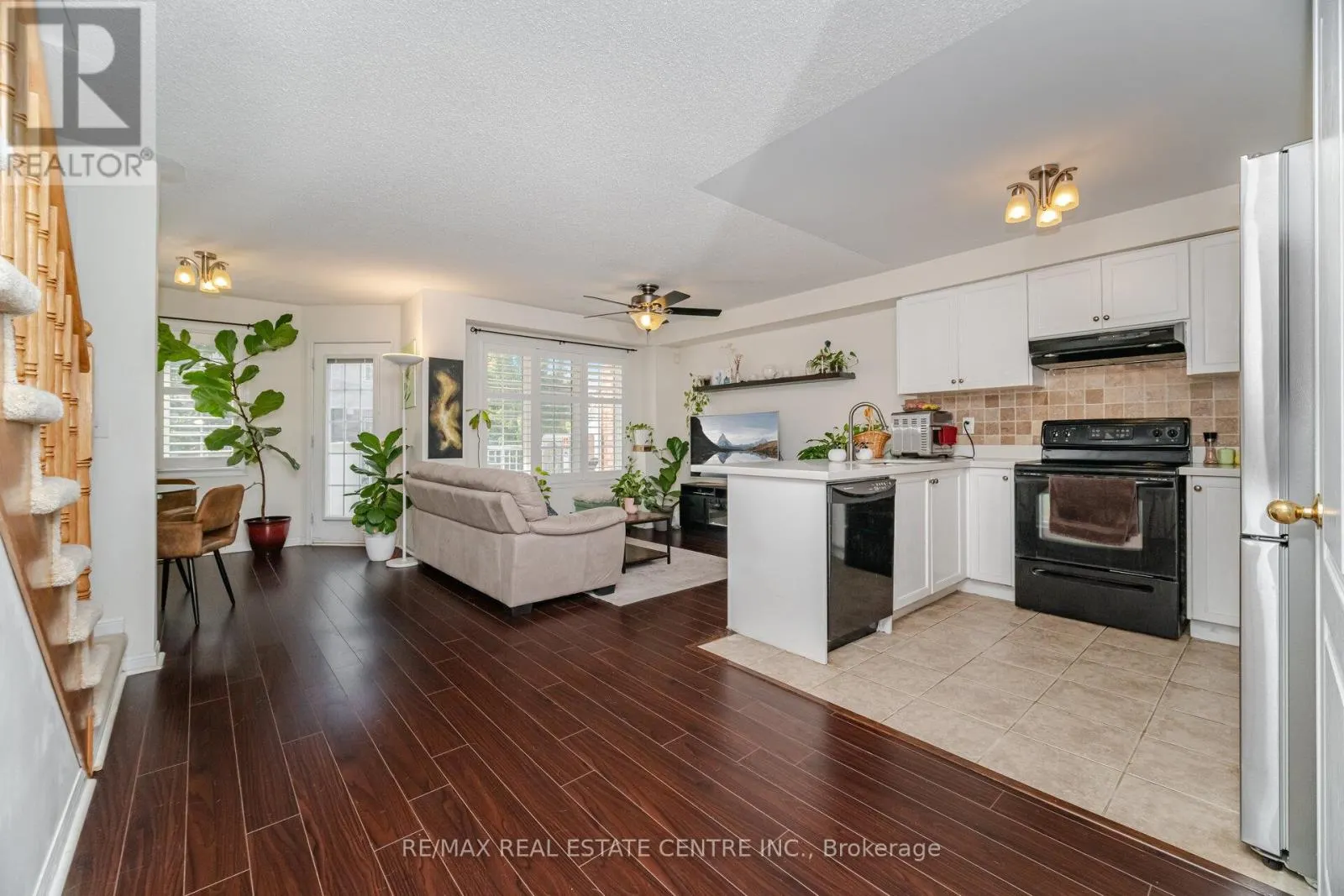 87 - 620 FERGUSON DRIVE