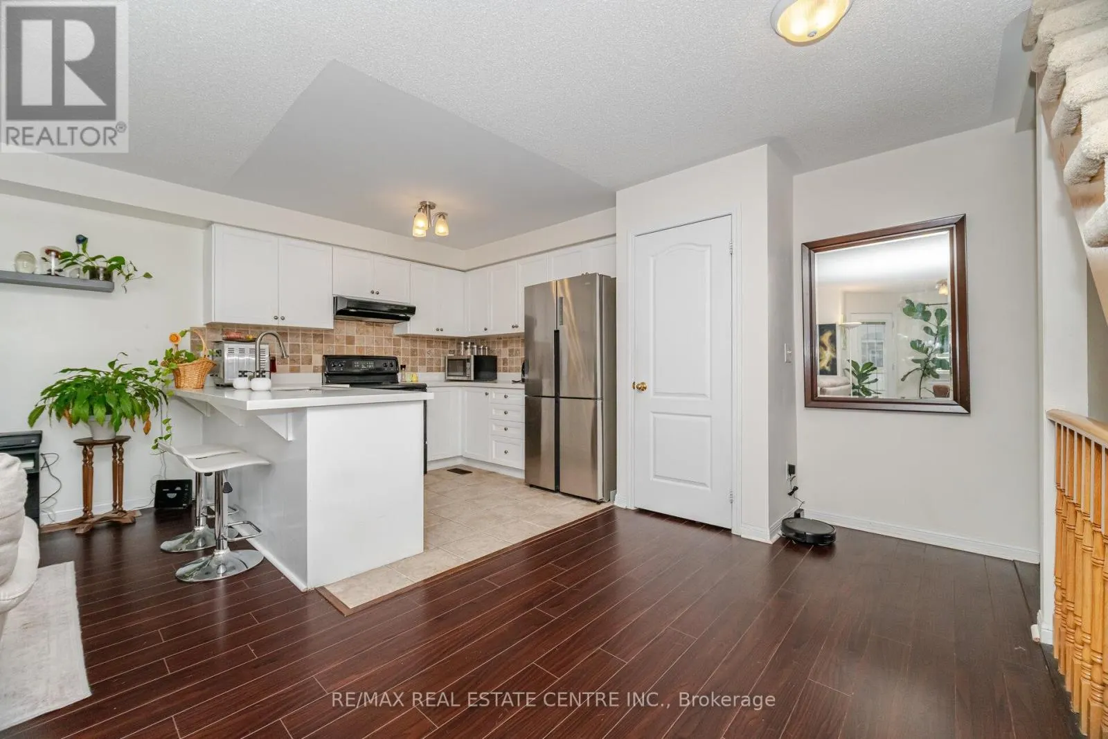 87 - 620 FERGUSON DRIVE