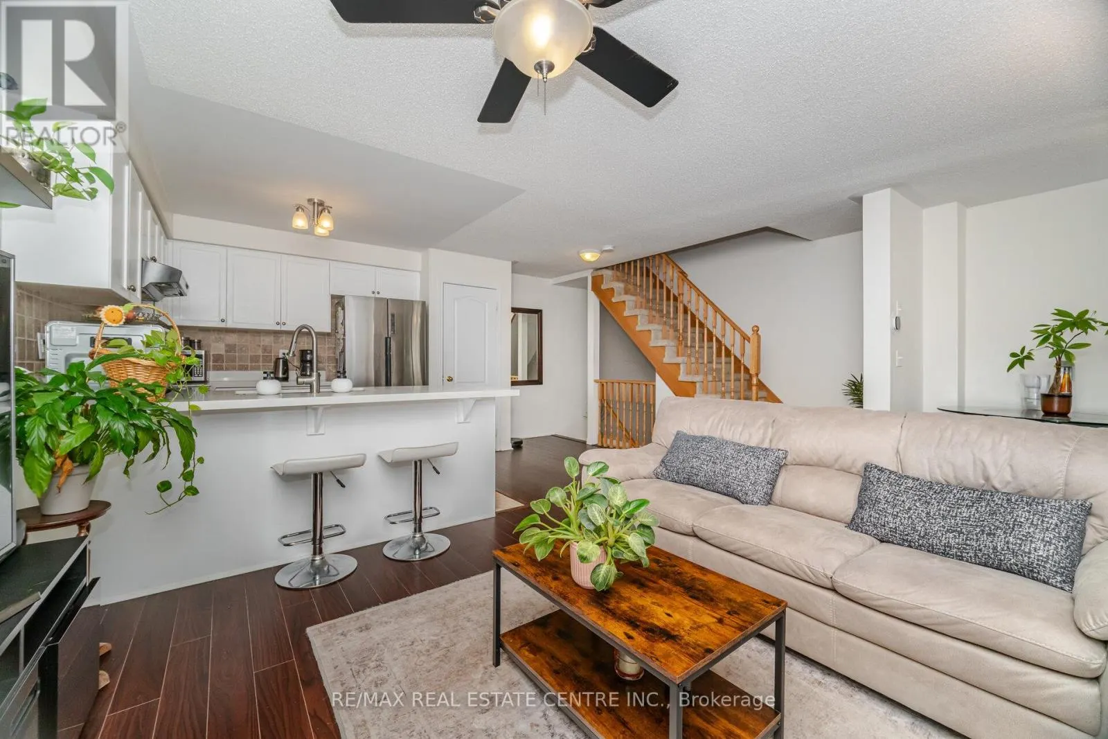 87 - 620 FERGUSON DRIVE