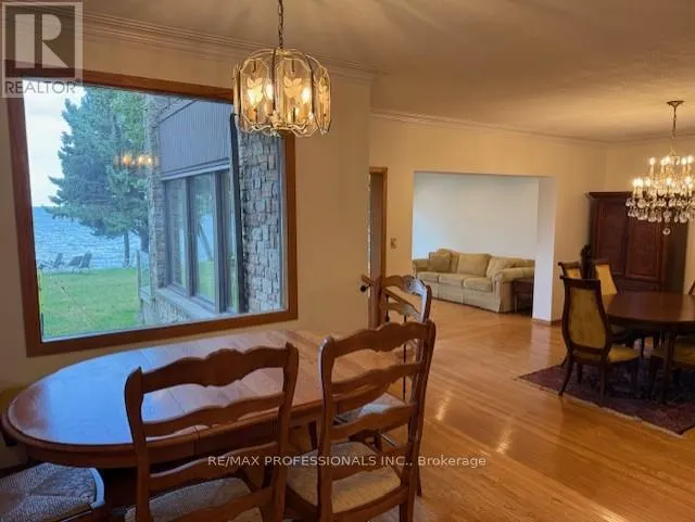 MAIN - 2627 LAKE SHORE BOULEVARD W