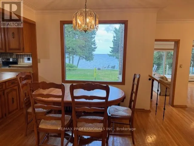 MAIN - 2627 LAKE SHORE BOULEVARD W