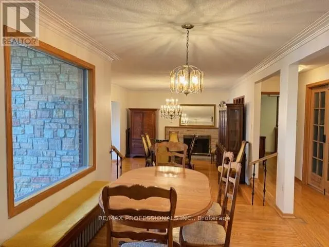 MAIN - 2627 LAKE SHORE BOULEVARD W