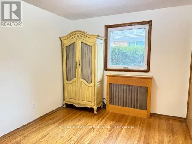 MAIN - 2627 LAKE SHORE BOULEVARD W