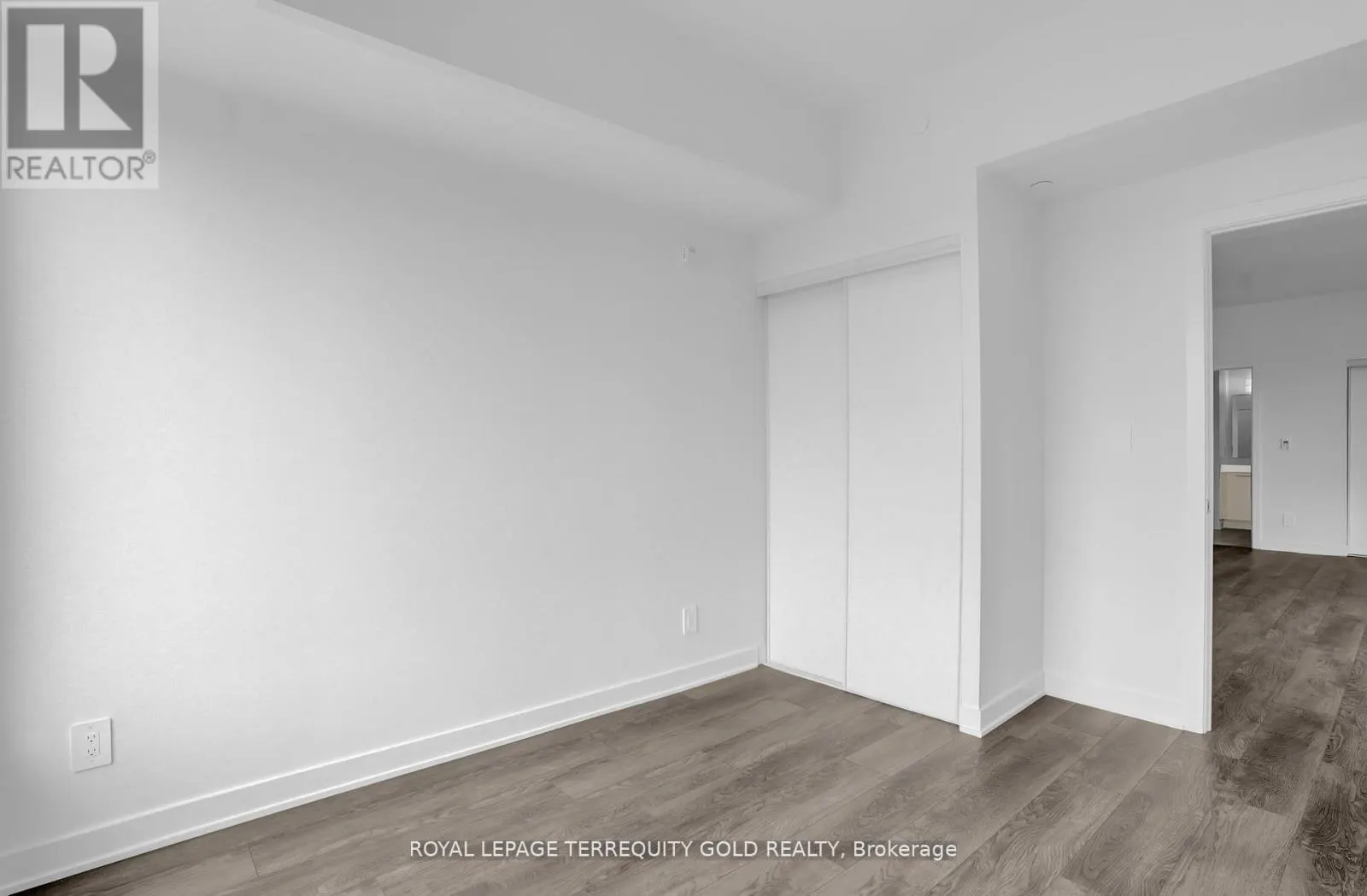 518 - 1440 CLARRIAGE COURT
