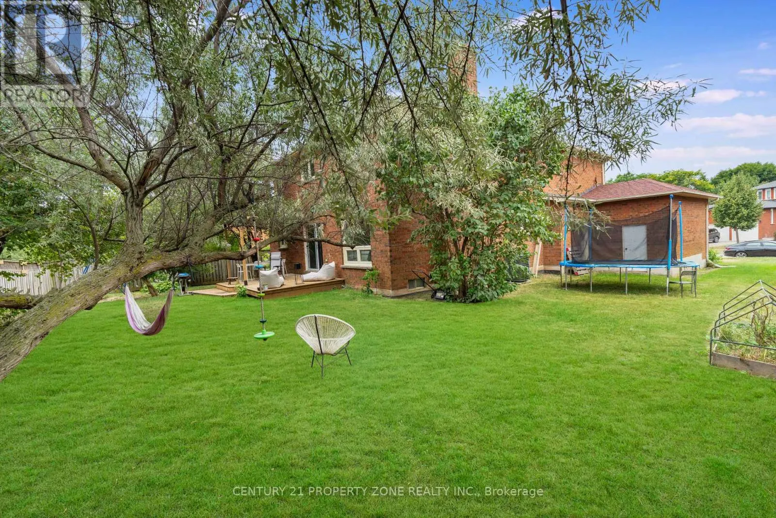 380 SUMMERCHASE DRIVE
