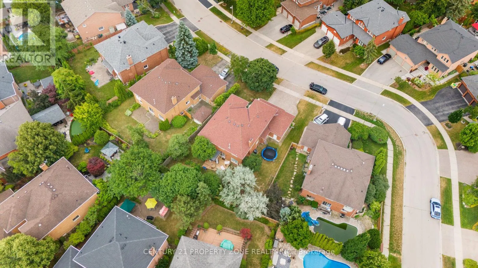380 SUMMERCHASE DRIVE