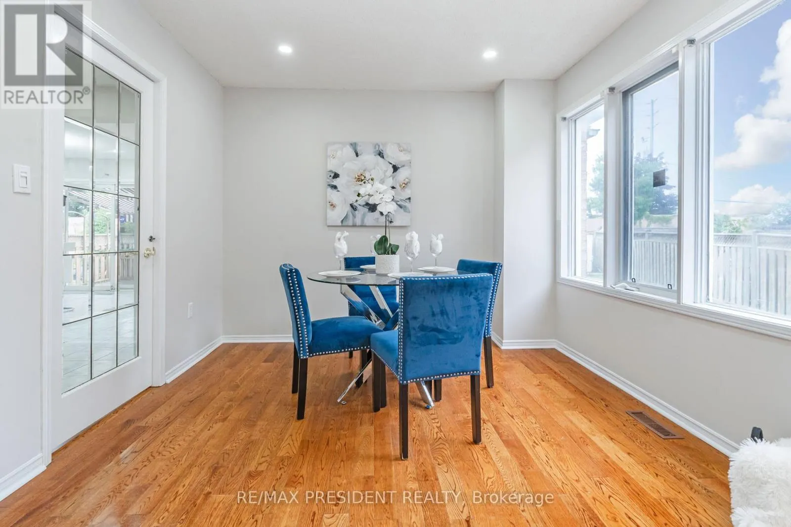 41 RANGELAND ROAD