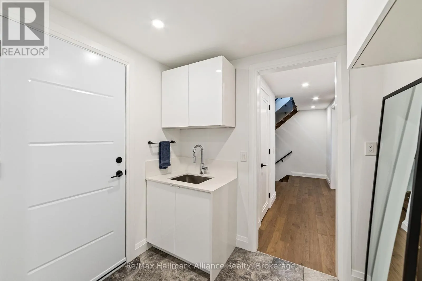 247 WILLOWRIDGE COURT