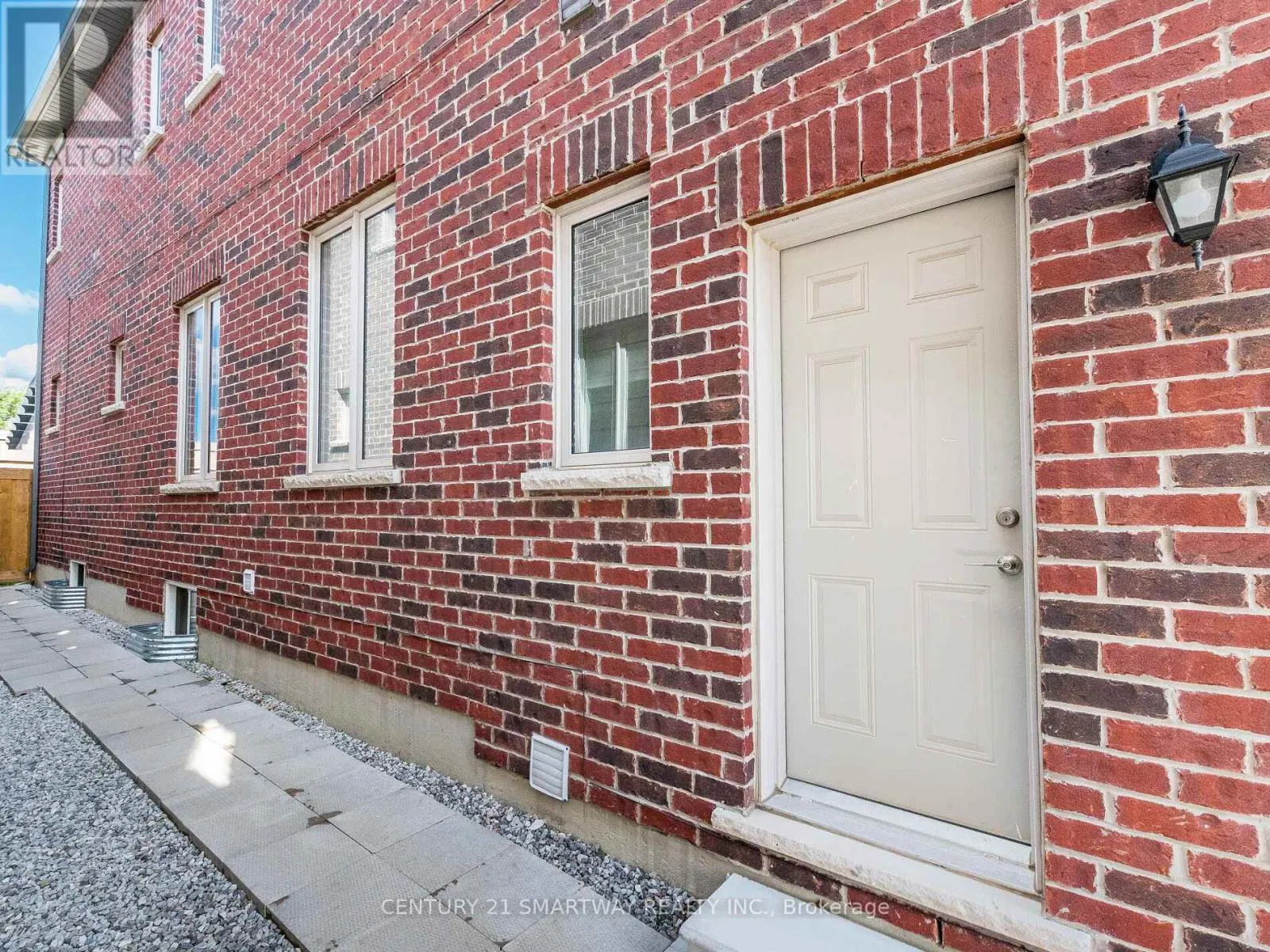 58 JURA CRESCENT