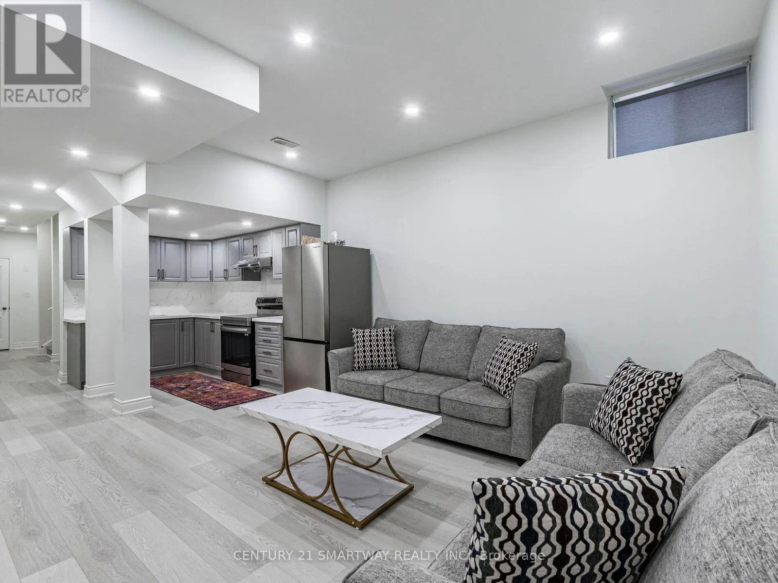 58 JURA CRESCENT
