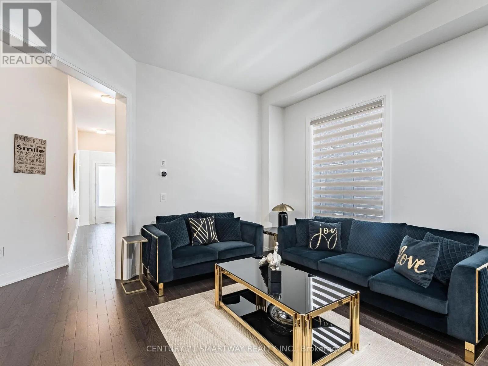 58 JURA CRESCENT