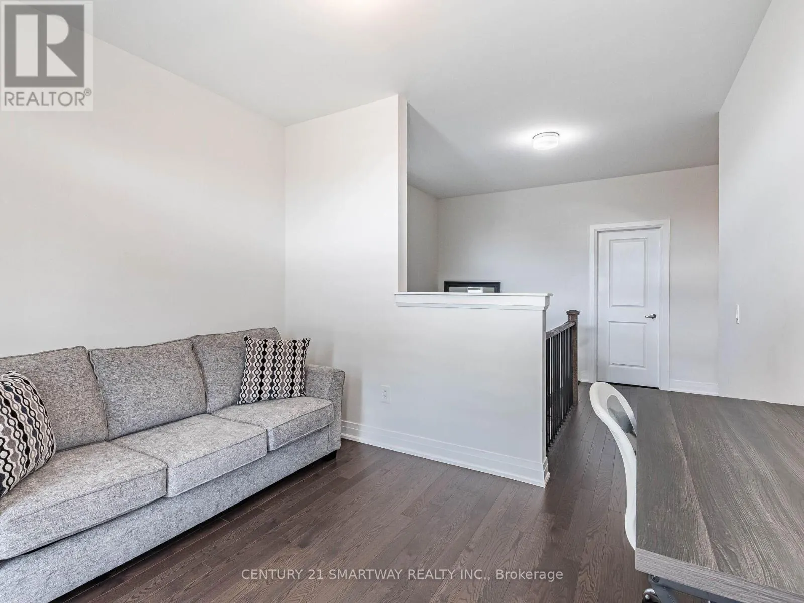 58 JURA CRESCENT