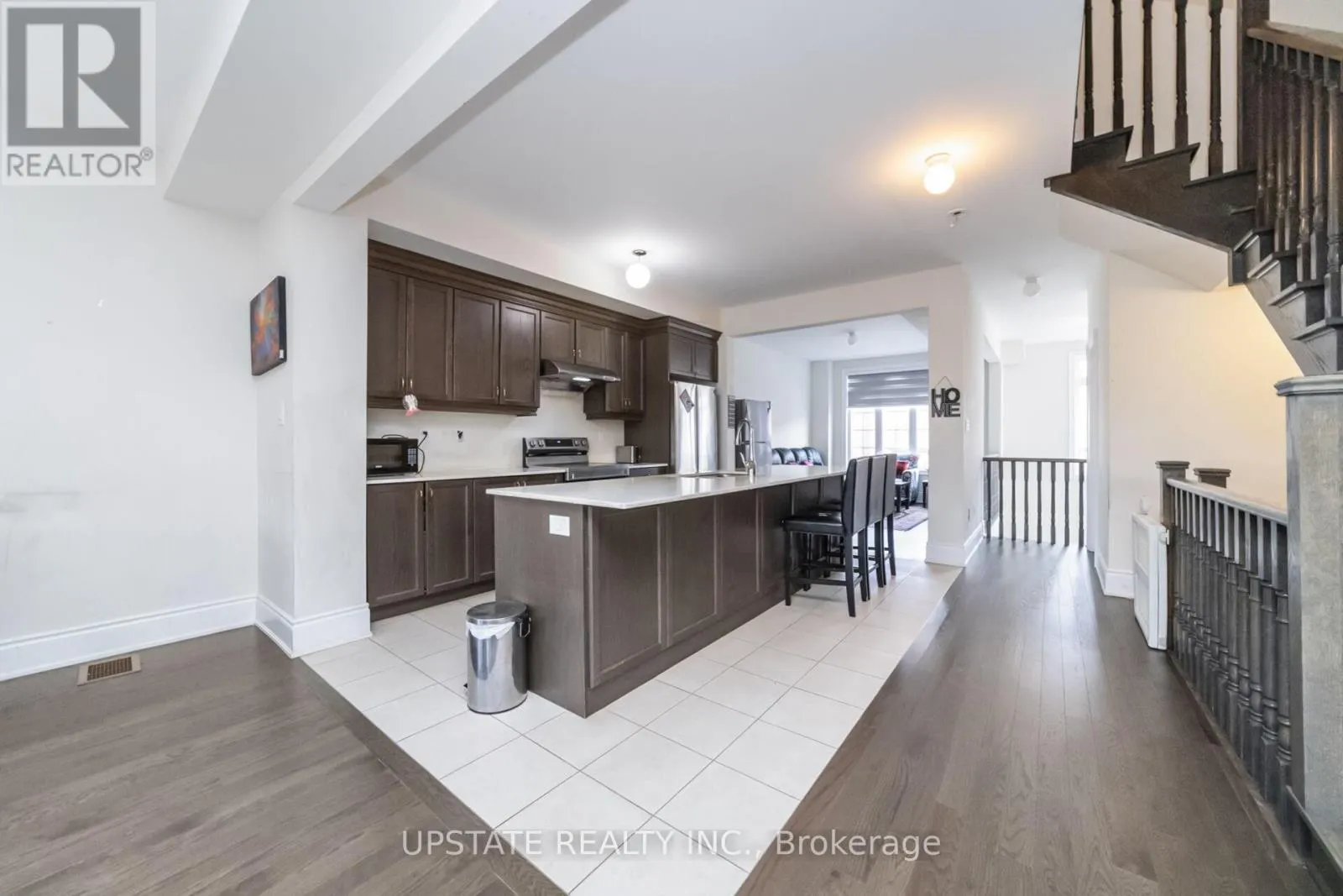 44 FOXSPARROW ROAD