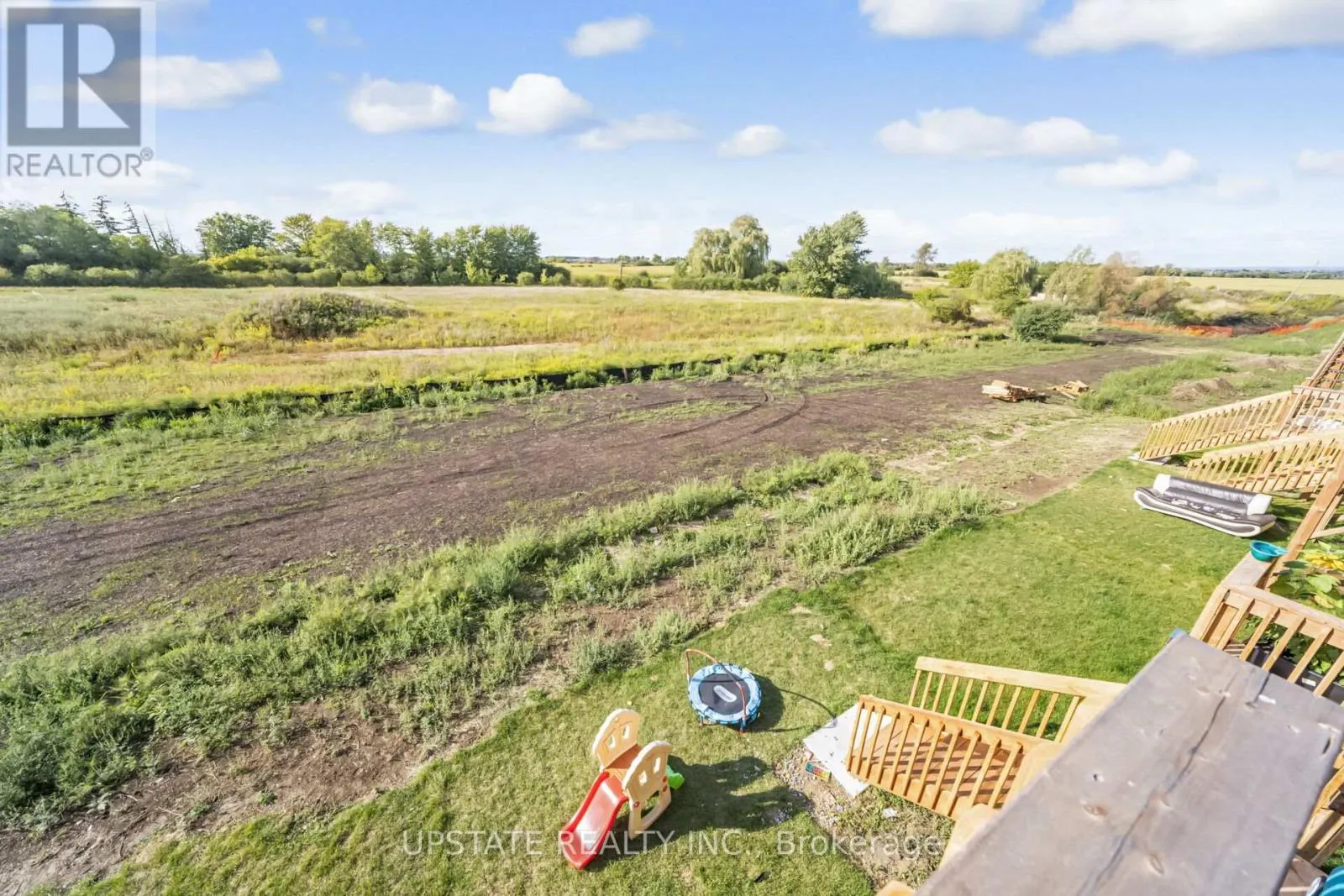 44 FOXSPARROW ROAD