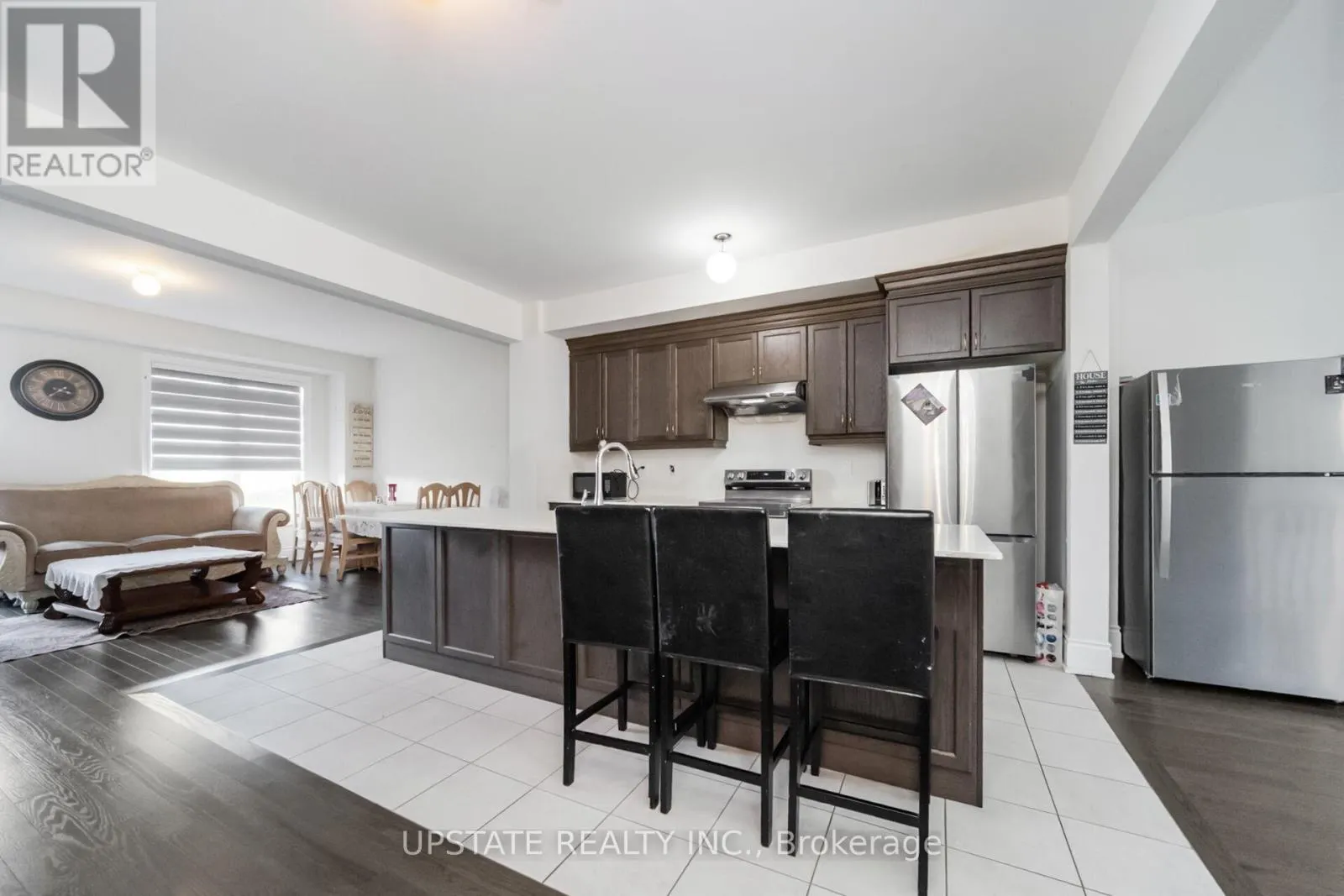 44 FOXSPARROW ROAD