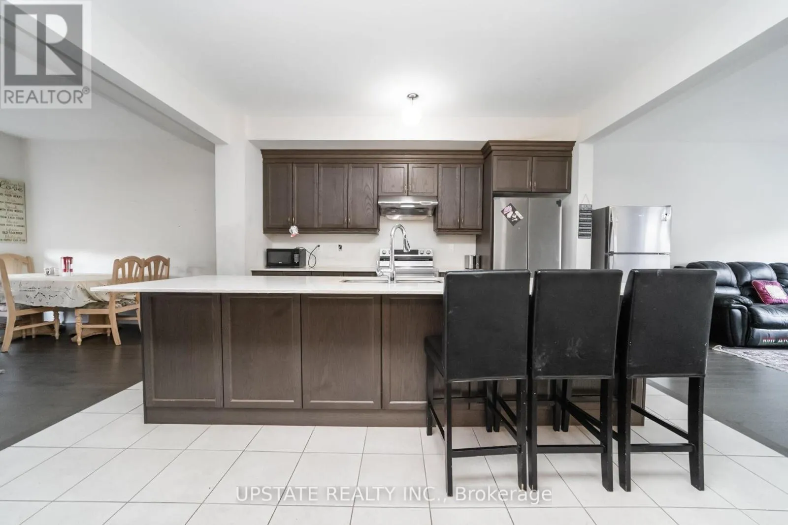 44 FOXSPARROW ROAD