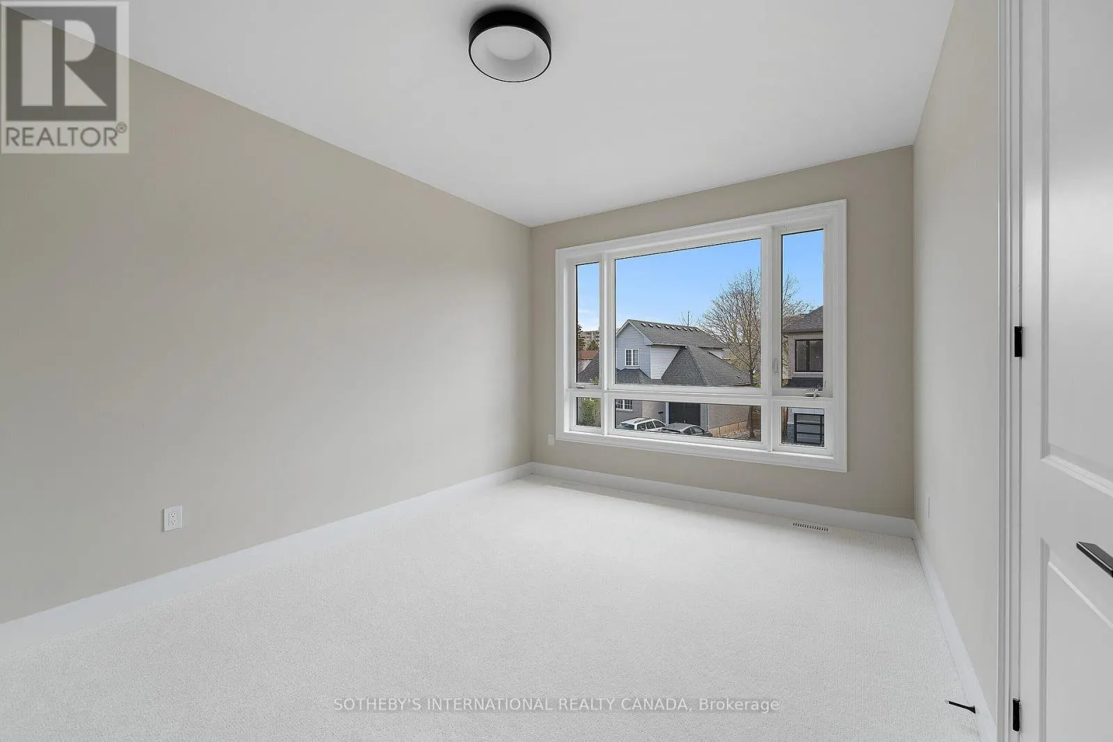 514 MARKAY COMMON