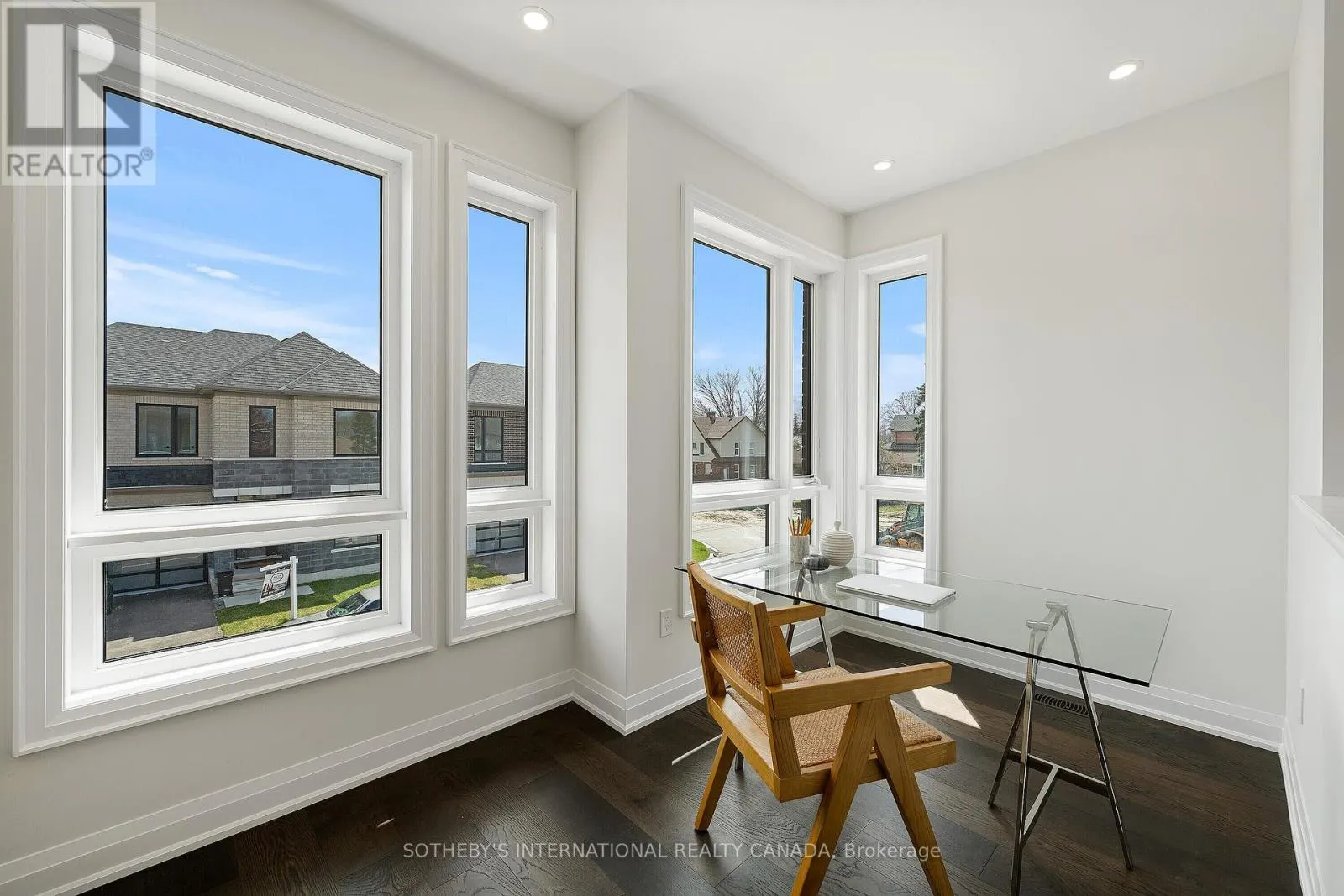 514 MARKAY COMMON