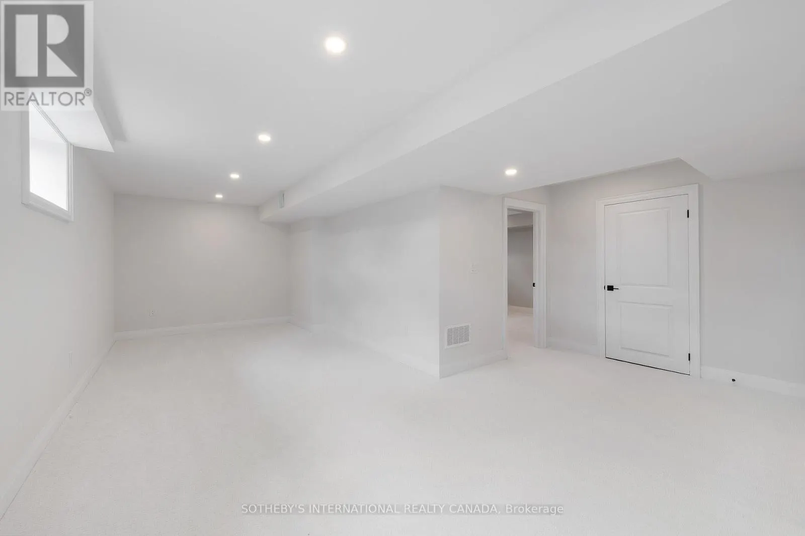514 MARKAY COMMON