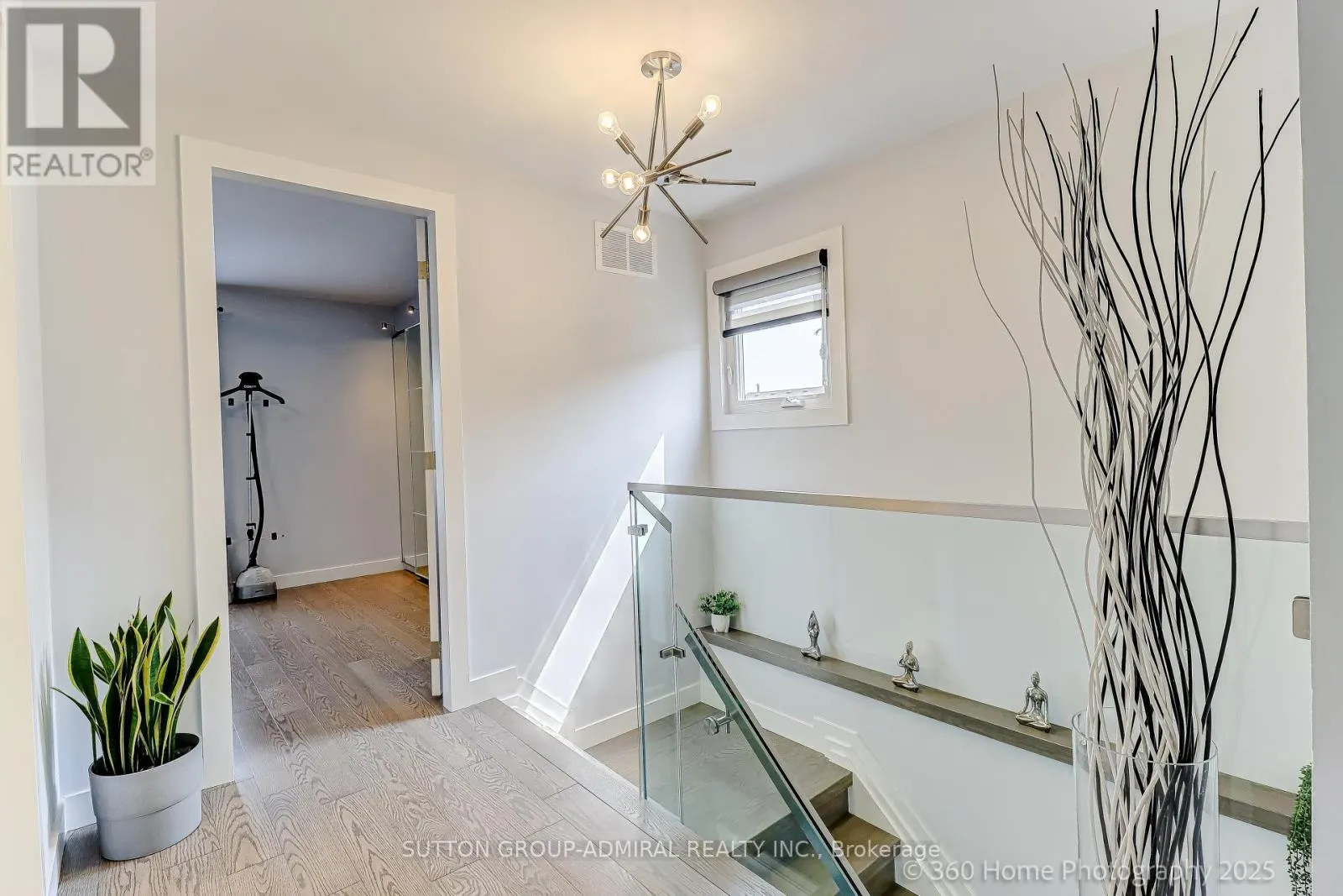 709 GREYCEDAR CRESCENT