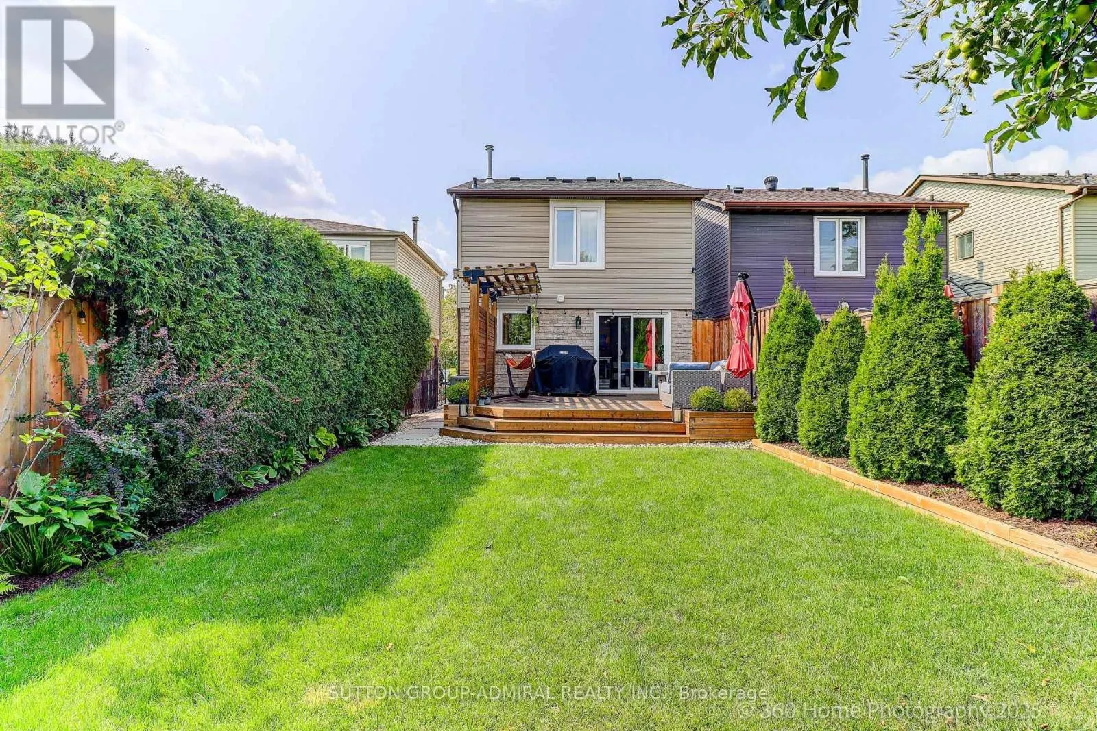 709 GREYCEDAR CRESCENT