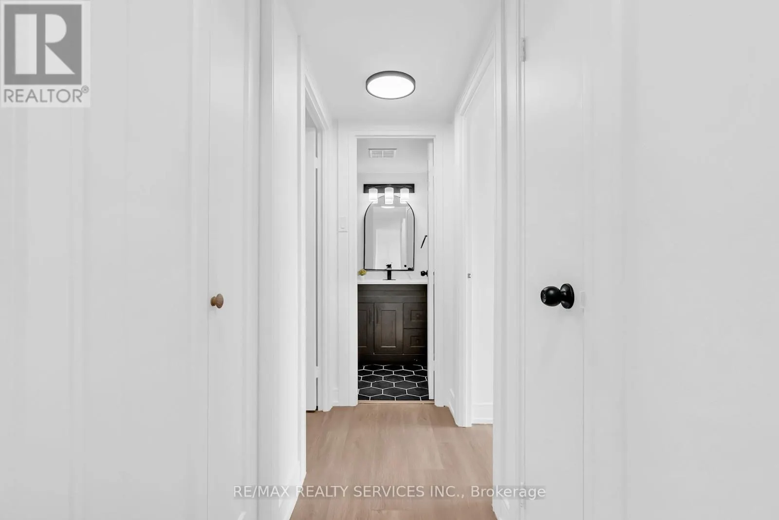 1603 - 20 MISSISSAUGA VALLEY BOULEVARD