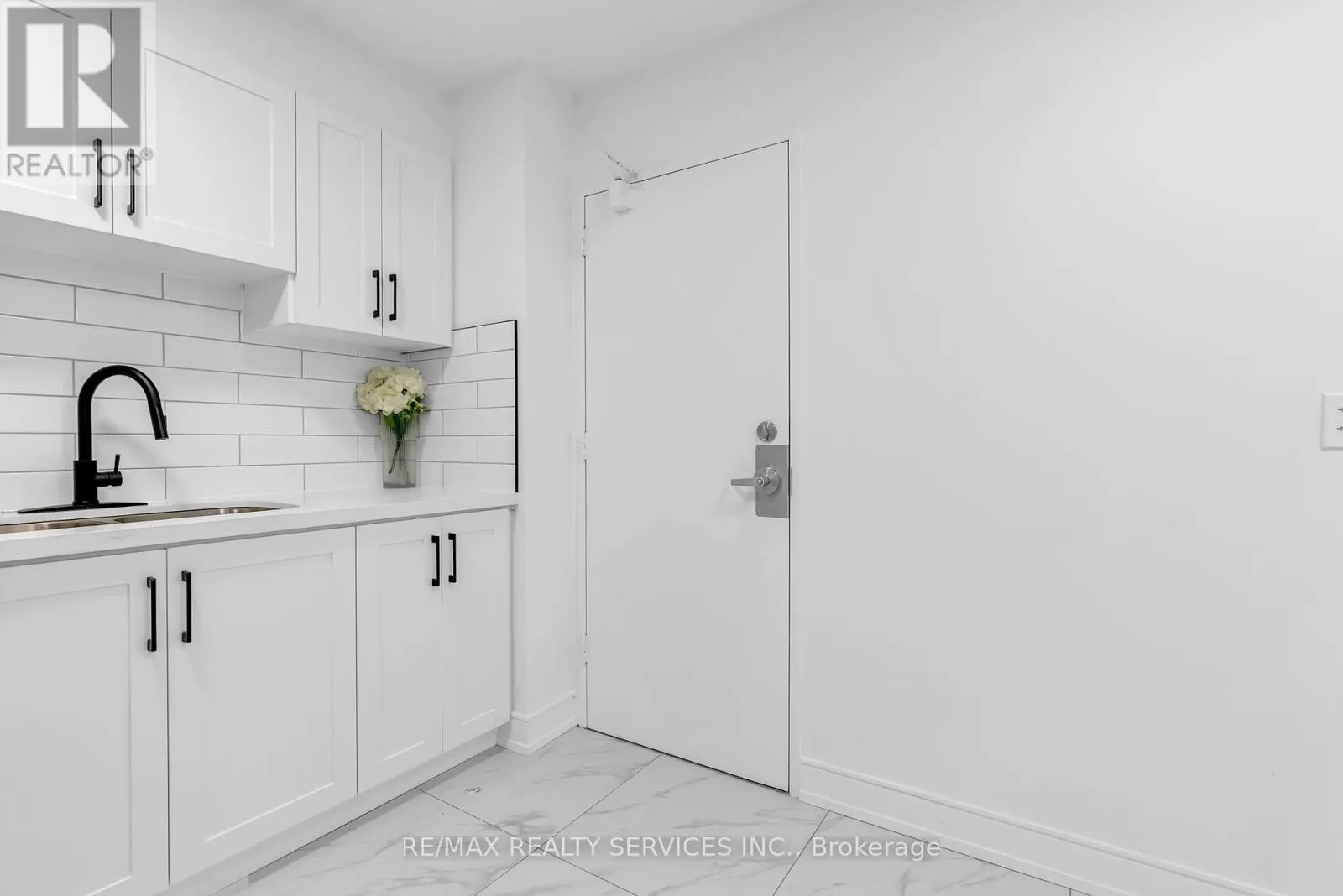 1603 - 20 MISSISSAUGA VALLEY BOULEVARD