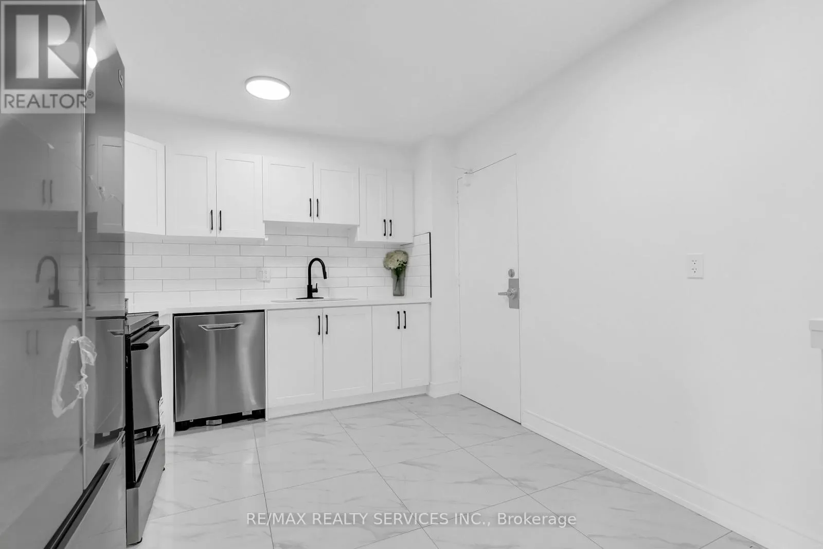 1603 - 20 MISSISSAUGA VALLEY BOULEVARD