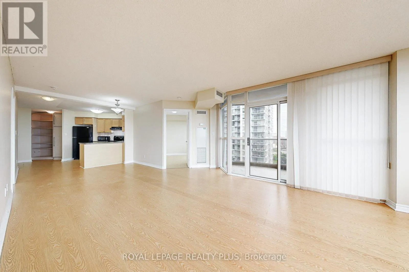 1611 - 3880 DUKE OF YORK BOULEVARD