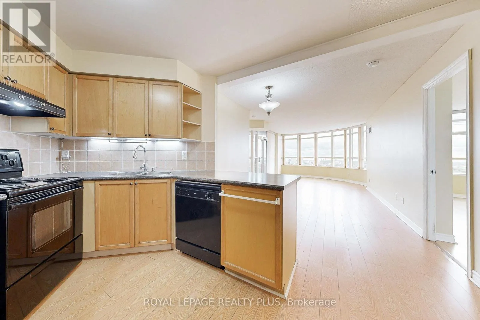 1611 - 3880 DUKE OF YORK BOULEVARD