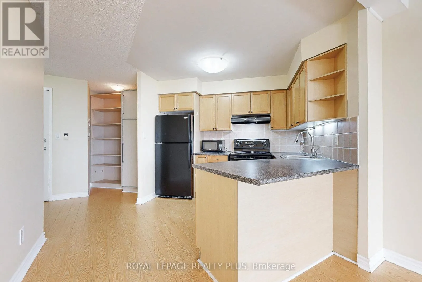 1611 - 3880 DUKE OF YORK BOULEVARD