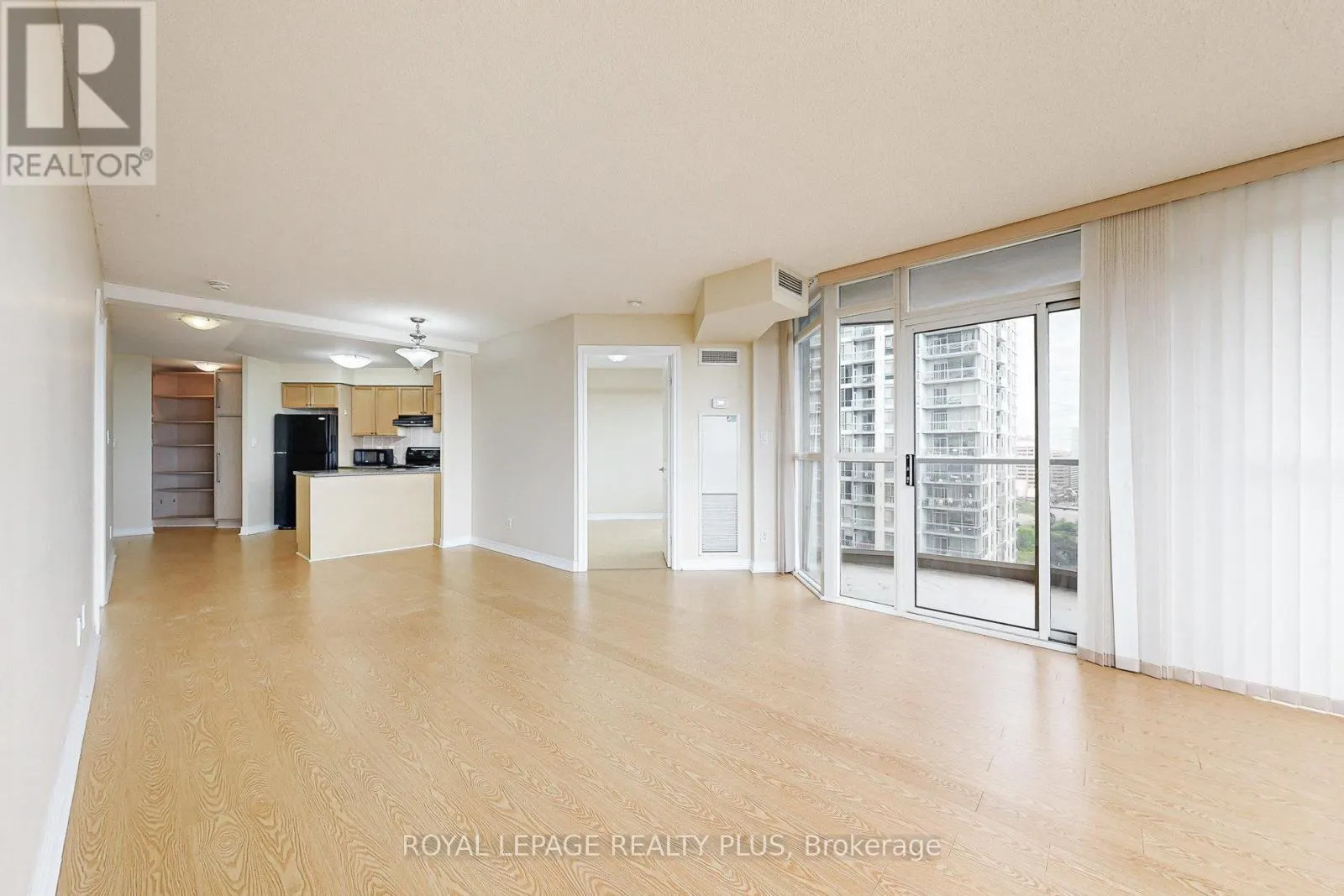 1611 - 3880 DUKE OF YORK BOULEVARD