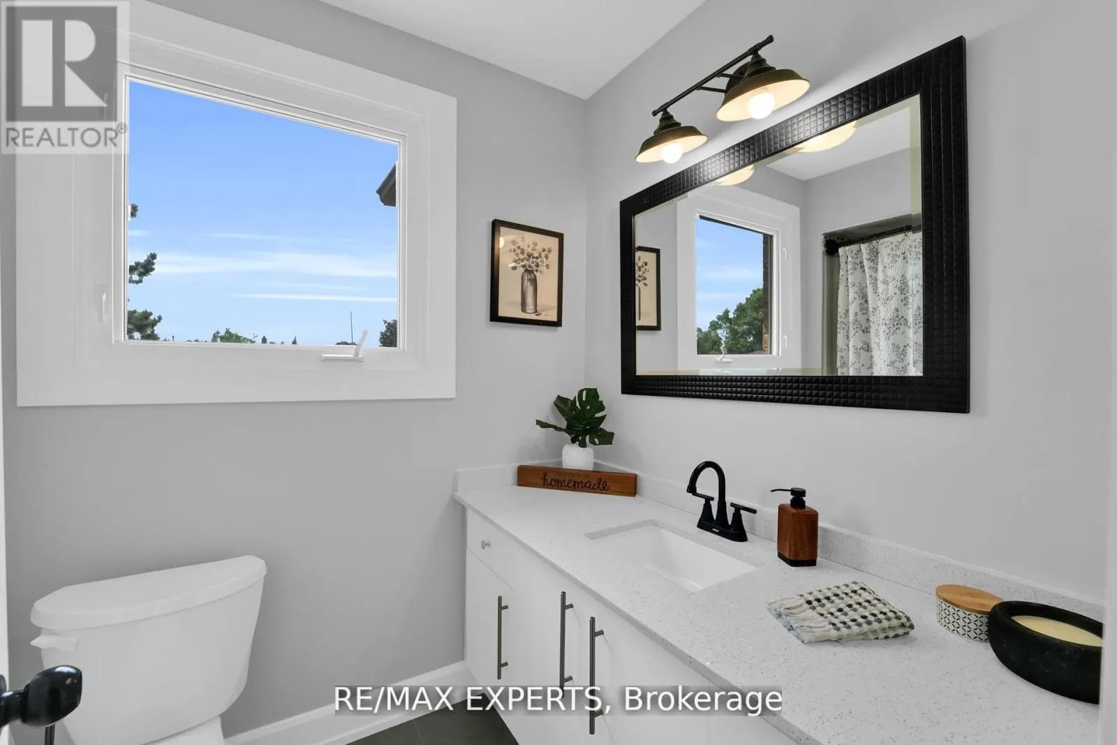 67 DE ROSE AVENUE