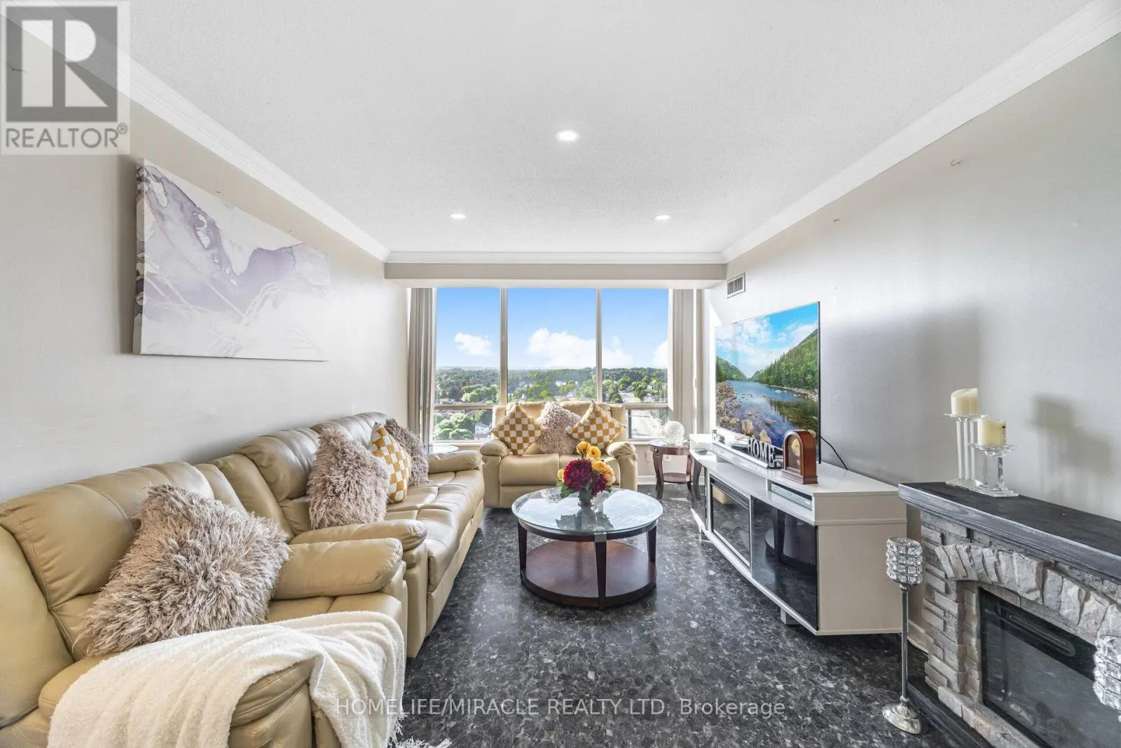 1705 - 26 HANOVER ROAD