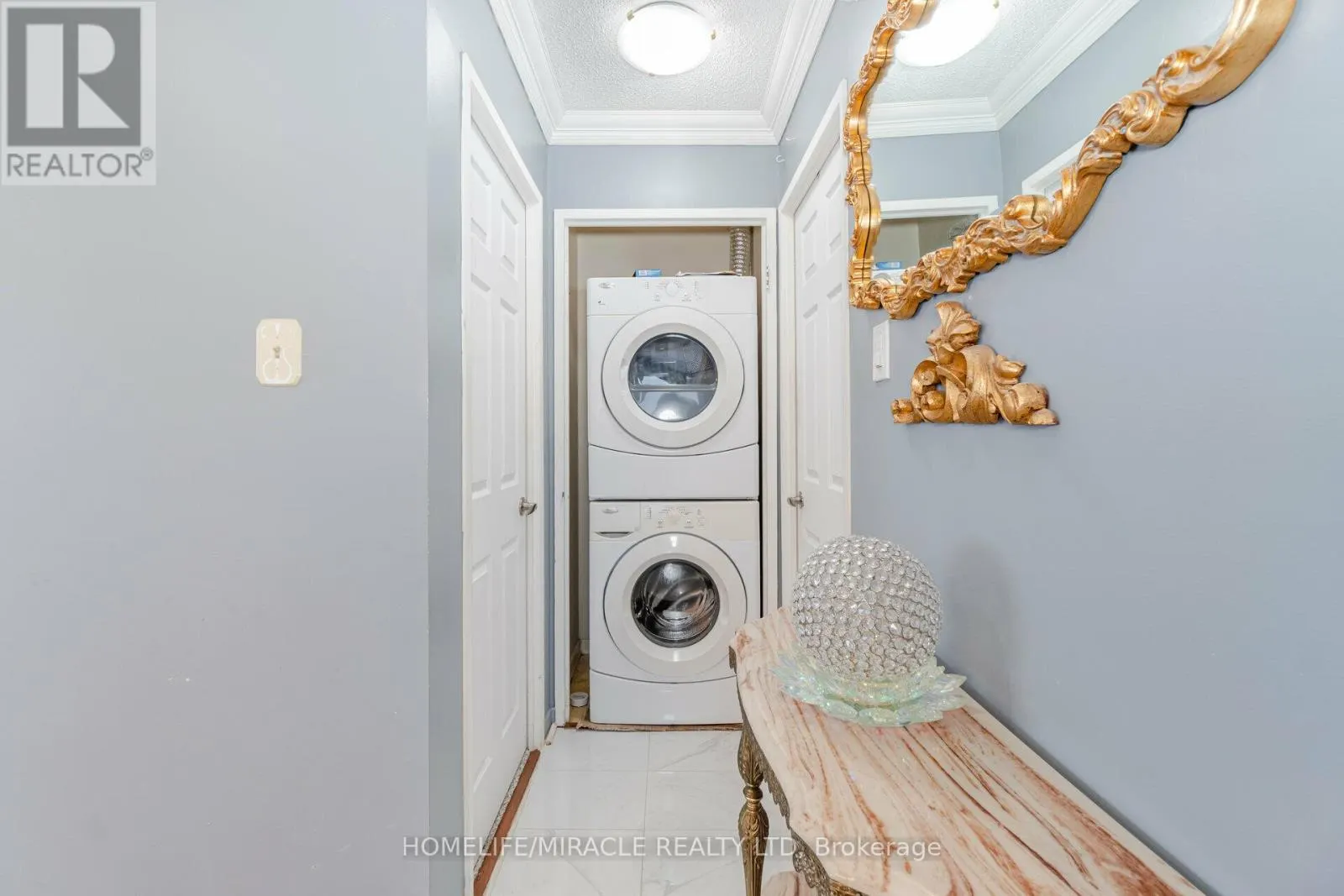 1705 - 26 HANOVER ROAD