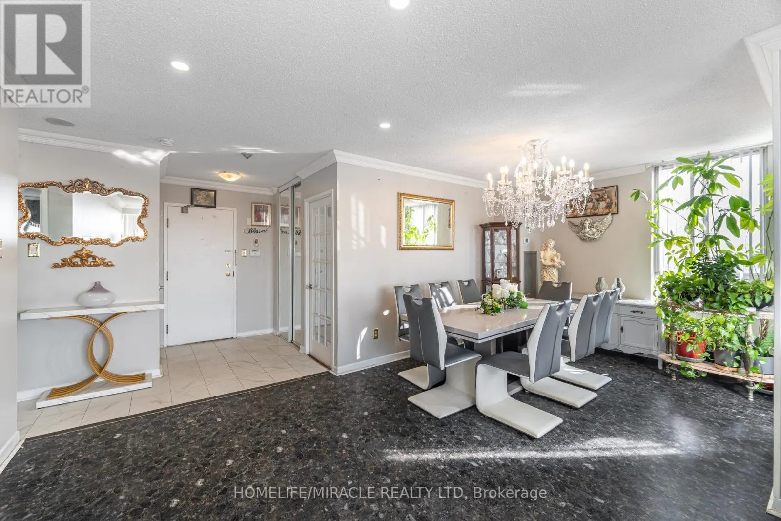 1705 - 26 HANOVER ROAD