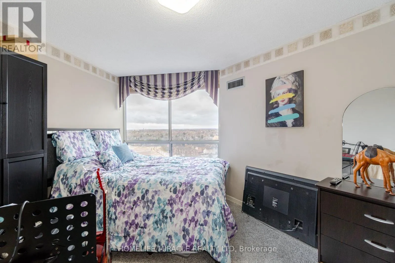 1705 - 26 HANOVER ROAD